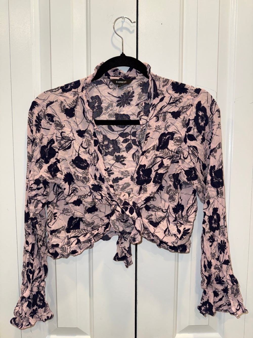 Express Pink Floral Tie-Front Crop Blouse